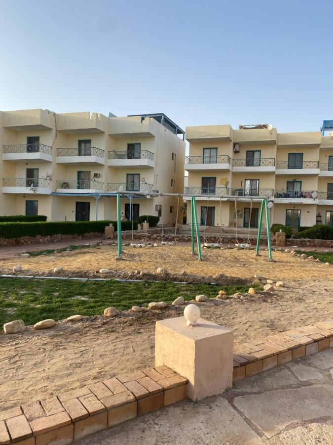 شاليه قرية ريفيرا 1 Ras Sedr Bagian luar foto